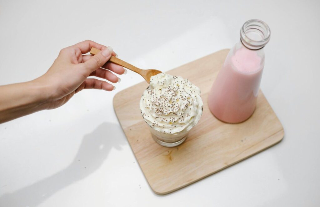 Cold Foam vs Whipped Cream at a Glance