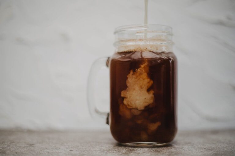 Discover the full nutrition facts for Vanilla Sweet Cream Cold Brew — calories, sugar, fat & carbs for every Starbucks size. Make smarter choices today!